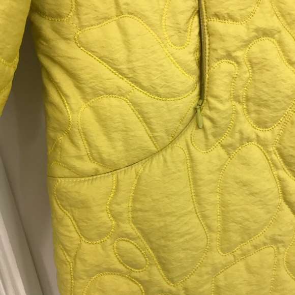 💲⬇️ Quilted zip up jacket, boutique brand - Picture 2 of 8